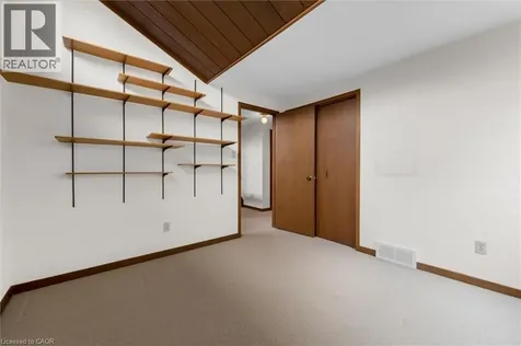 11 Crawford Court Dundas ON L9H 6G2