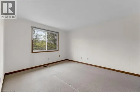 11 Crawford Court Dundas ON L9H 6G2