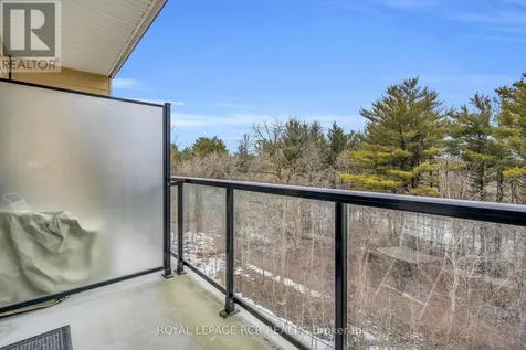 555 William Graham Drive Aurora ON L4G 3H9