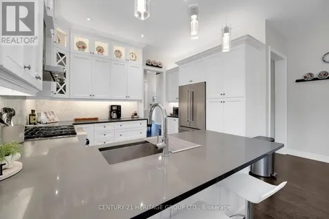 605 Mcgregor Farm Trail Newmarket (glenway Estates) ON L3X 0H6