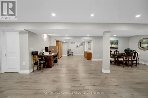 605 Mcgregor Farm Trail Newmarket (glenway Estates) ON L3X 0H6