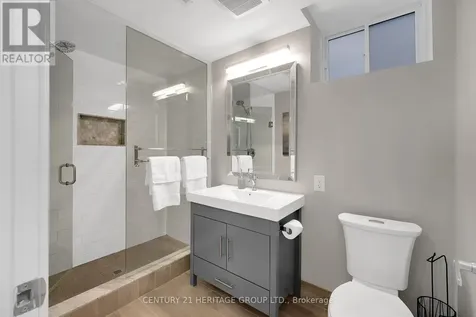 605 Mcgregor Farm Trail Newmarket (glenway Estates) ON L3X 0H6