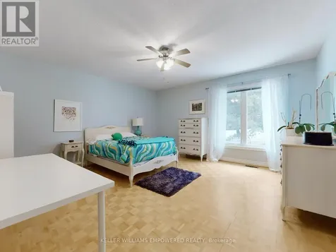 544 Woodland Acres Crescent Vaughan ON L6A 1G2