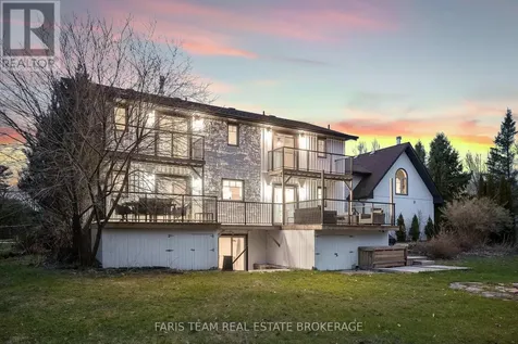 3 Matthew Court Wasaga Beach ON L9Z 1J5
