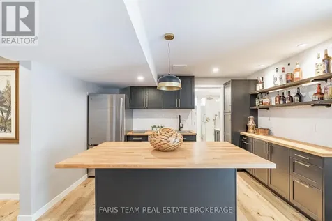3 Matthew Court Wasaga Beach ON L9Z 1J5