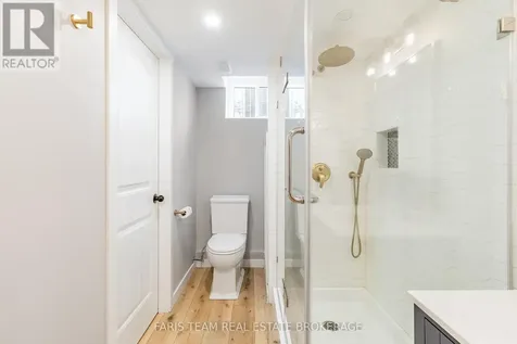 3 Matthew Court Wasaga Beach ON L9Z 1J5