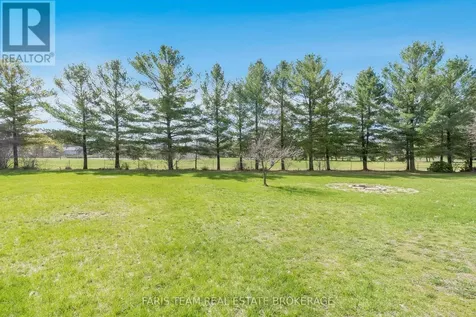 3 Matthew Court Wasaga Beach ON L9Z 1J5