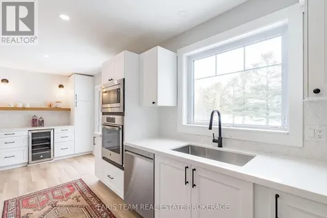 3 Matthew Court Wasaga Beach ON L9Z 1J5