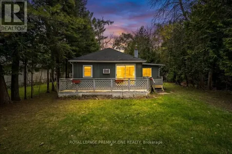 40 45TH Street North Wasaga Beach ON L9Z 1Z3