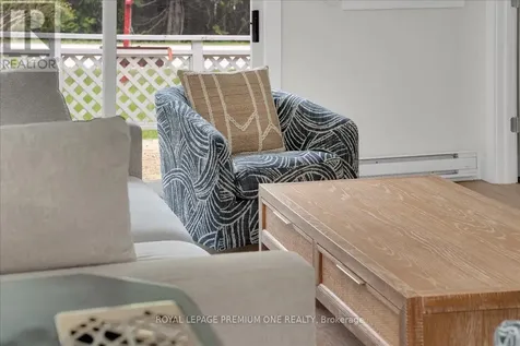 40 45th Street North Wasaga Beach ON L9Z 1Z3