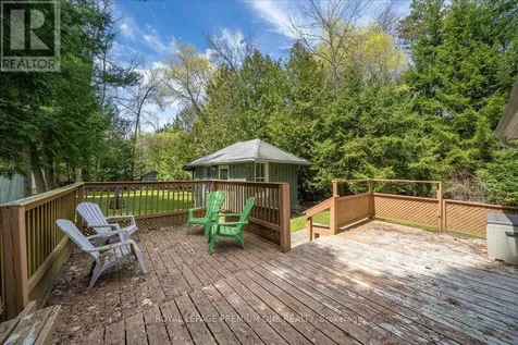 40 45th Street North Wasaga Beach ON L9Z 1Z3