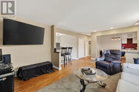 1317 Avenue Q Ottawa ON K1G 0B7