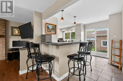 1317 Avenue Q Ottawa ON K1G 0B7