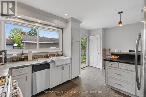 1317 Avenue Q Ottawa ON K1G 0B7