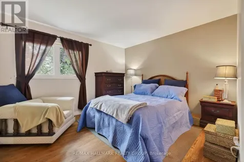 1317 Avenue Q Ottawa ON K1G 0B7