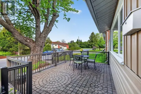 1317 Avenue Q Ottawa ON K1G 0B7