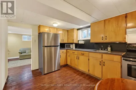 1317 Avenue Q Ottawa ON K1G 0B7