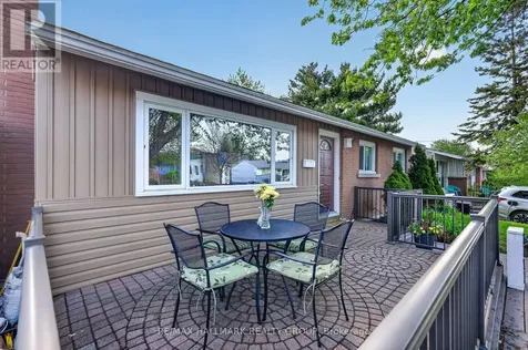 1317 Avenue Q Ottawa ON K1G 0B7