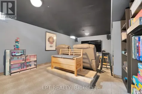 804 Hauteview Drive Ottawa ON K4A 2M1