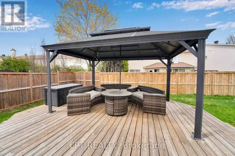 804 Hauteview Drive Ottawa ON K4A 2M1
