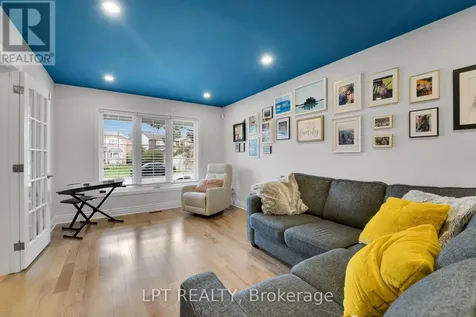 804 Hauteview Drive Ottawa ON K4A 2M1