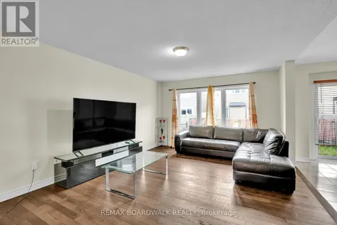 340 Sweetclover Way Ottawa ON K4A 1E6