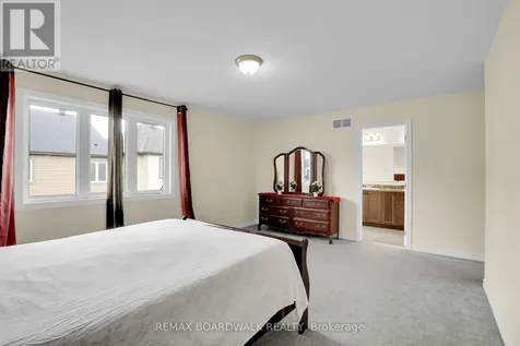 340 Sweetclover Way Ottawa ON K4A 1E6