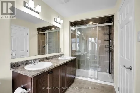 340 Sweetclover Way Ottawa ON K4A 1E6