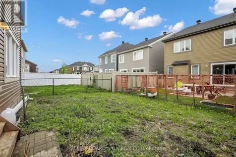 340 Sweetclover Way Ottawa ON K4A 1E6