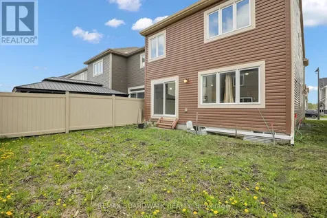 340 Sweetclover Way Ottawa ON K4A 1E6