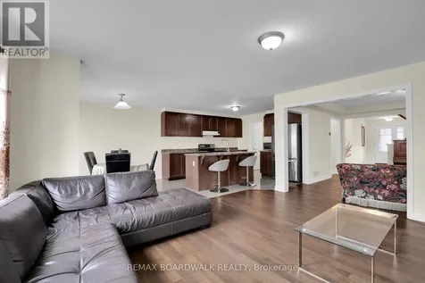340 Sweetclover Way Ottawa ON K4A 1E6