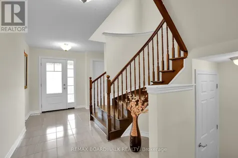 340 Sweetclover Way Ottawa ON K4A 1E6