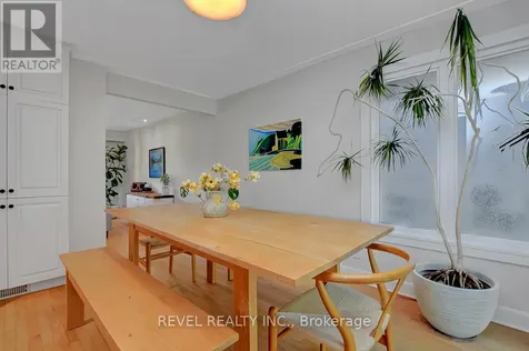 353 Mountbatten Avenue Ottawa ON K1H 5W2