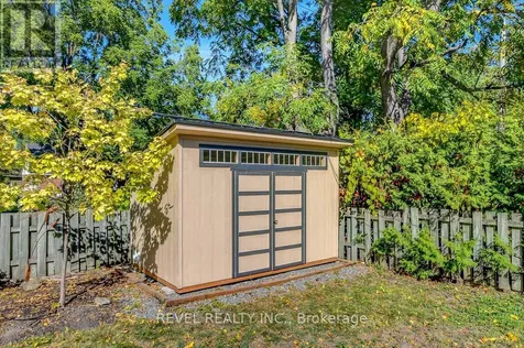 353 Mountbatten Avenue Ottawa ON K1H 5W2