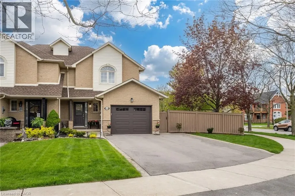 4119 Foxwood Drive Burlington ON L7M 4L3