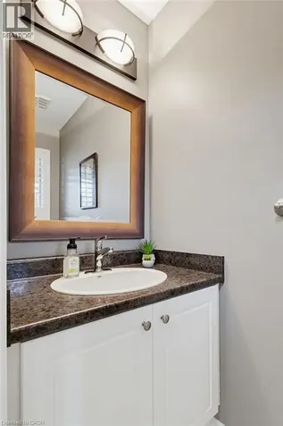 4119 Foxwood Drive Burlington ON L7M 4L3