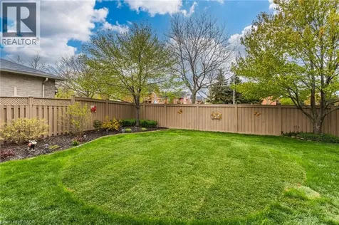 4119 Foxwood Drive Burlington ON L7M 4L3