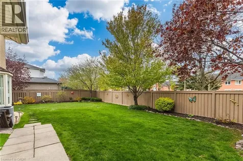 4119 Foxwood Drive Burlington ON L7M 4L3