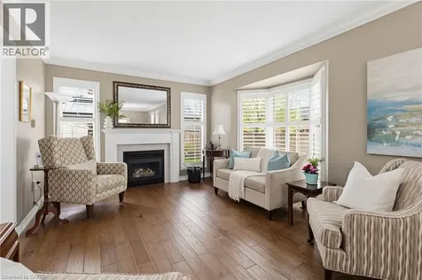4119 Foxwood Drive Burlington ON L7M 4L3
