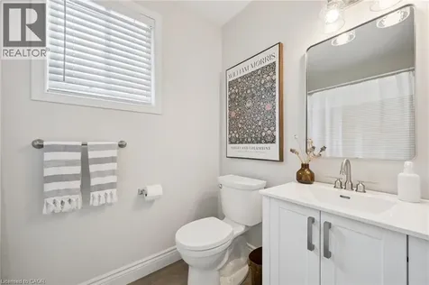 793 Belmont Avenue West Kitchener ON N2M 1P5