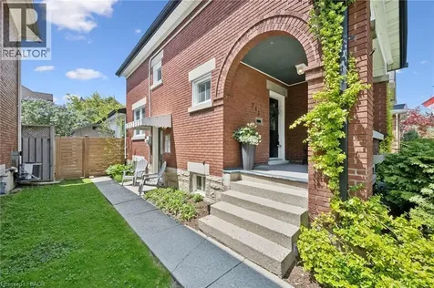 793 Belmont Avenue West Kitchener ON N2M 1P5