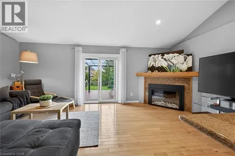 35 Cove Crescent Stoney Creek ON L8E 5A3
