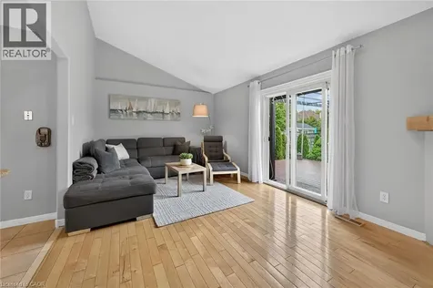 35 Cove Crescent Stoney Creek ON L8E 5A3