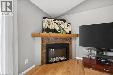 35 Cove Crescent Stoney Creek ON L8E 5A3