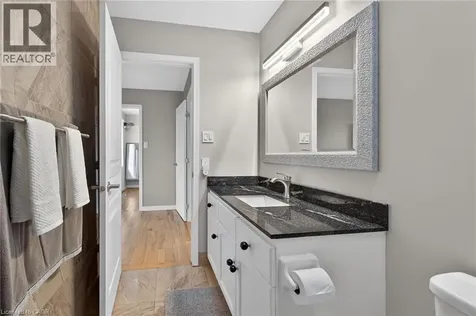 35 Cove Crescent Stoney Creek ON L8E 5A3