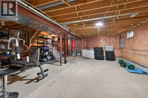 35 Cove Crescent Stoney Creek ON L8E 5A3