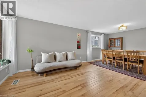 35 Cove Crescent Stoney Creek ON L8E 5A3