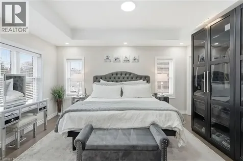 109 Ray Street North Hamilton ON L8R 2Y1