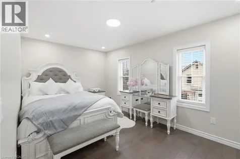 109 Ray Street North Hamilton ON L8R 2Y1