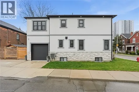 109 Ray Street North Hamilton ON L8R 2Y1